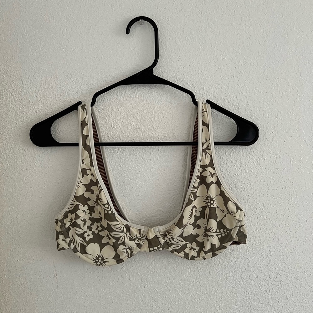 Acacia Ruby Top